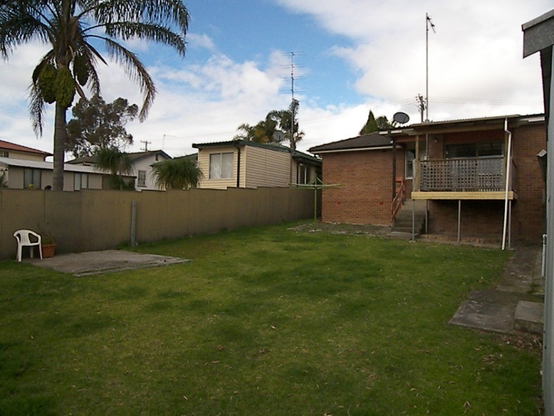 12 Byamee Street, Dapto NSW 2530