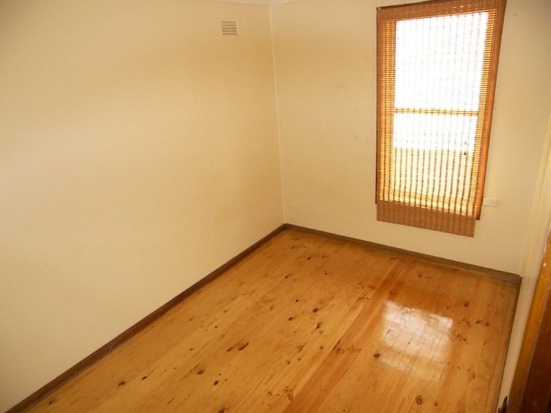 12 Byamee Street, Dapto NSW 2530