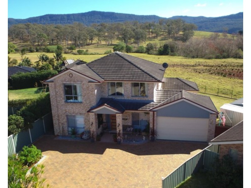 14 Barham Place, Horsley NSW 2530