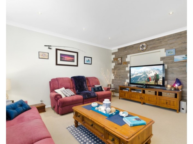 14 Barham Place, Horsley NSW 2530