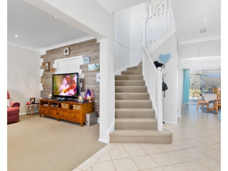 14 Barham Place, Horsley NSW 2530