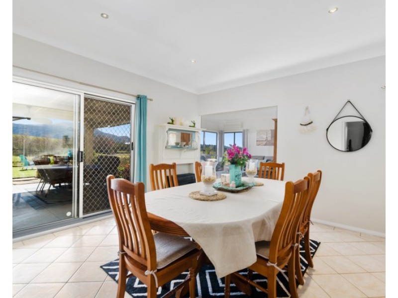 14 Barham Place, Horsley NSW 2530