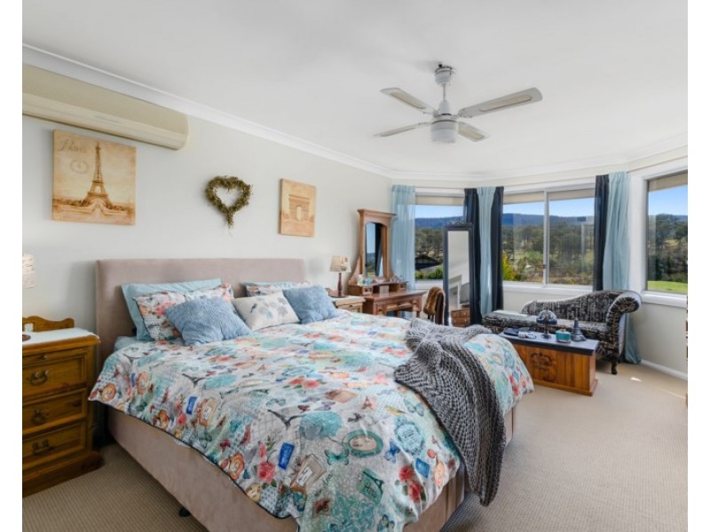 14 Barham Place, Horsley NSW 2530