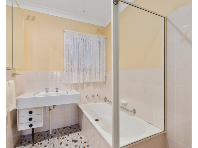 132 Edgeworth Avenue, Kanahooka NSW 2530