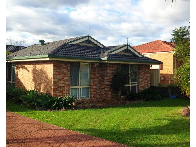 8 Brisbane Grove, Horsley NSW 2530