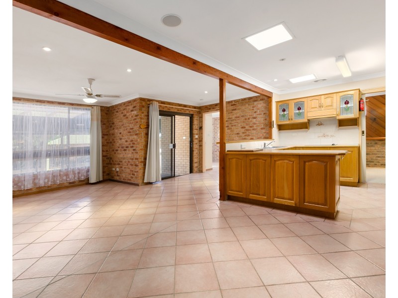 2 Lobelia Street, Albion Park Rail NSW 2527