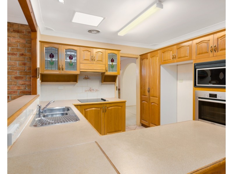 2 Lobelia Street, Albion Park Rail NSW 2527