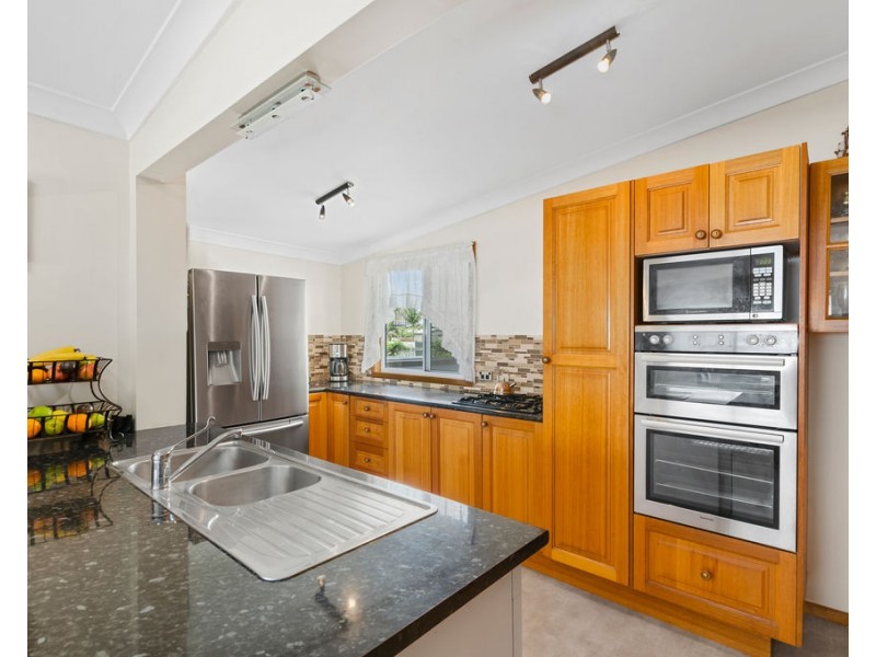 40 Avondale Road, Dapto NSW 2530