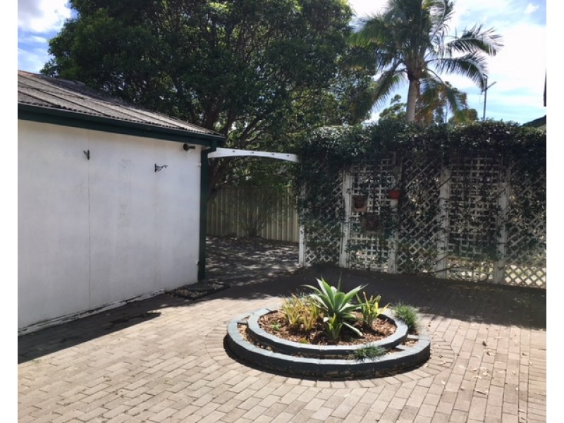 7 Bambil Crescent, Dapto NSW 2530