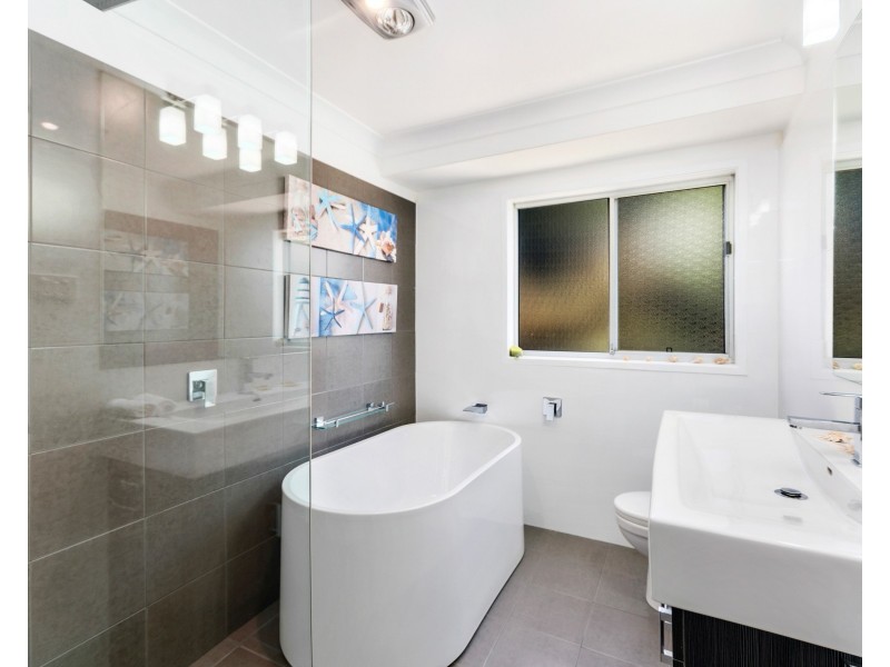 31 Bright Parade, Dapto NSW 2530