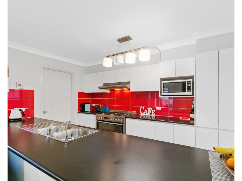 19 Saltwater Circuit, Kanahooka NSW 2530