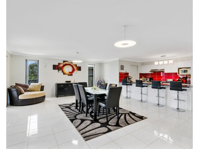 19 Saltwater Circuit, Kanahooka NSW 2530