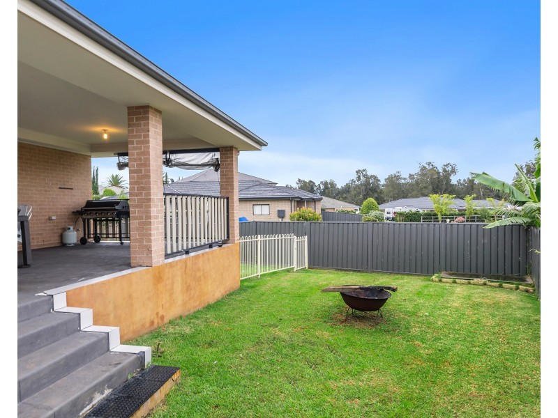 19 Saltwater Circuit, Kanahooka NSW 2530