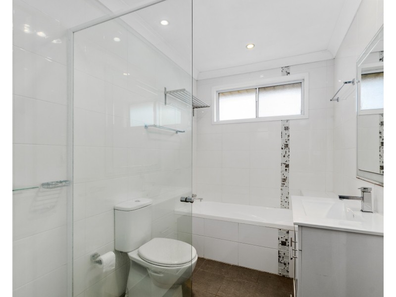 38 Blakemore Avenue, Kanahooka NSW 2530
