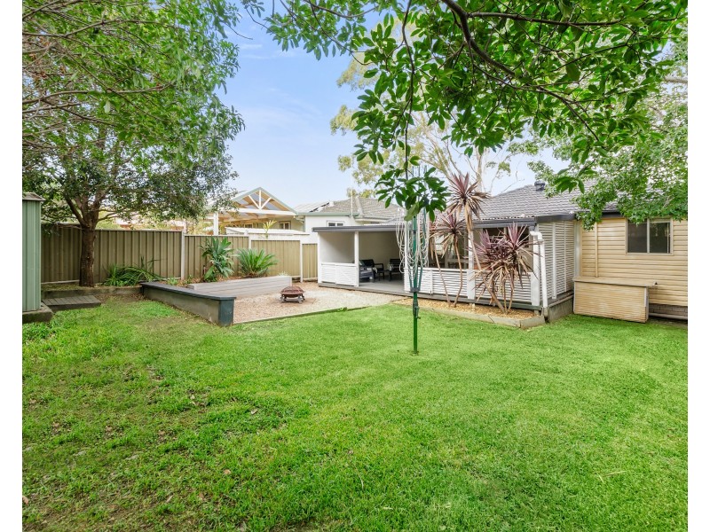 38 Blakemore Avenue, Kanahooka NSW 2530