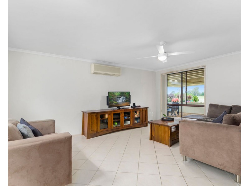 25 Sierra Drive, Horsley NSW 2530
