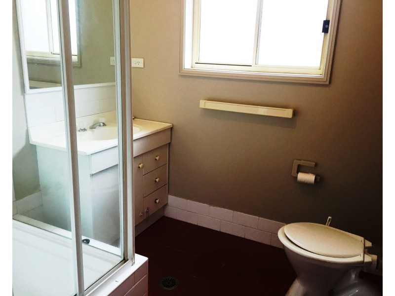 2/22 Bateman Avenue, Albion Park Rail NSW 2527