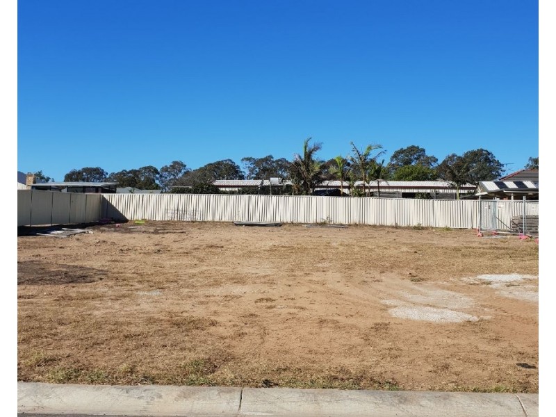 6 Sunrise Place, Thirlmere NSW 2572