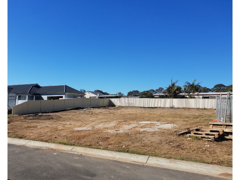 6 Sunrise Place, Thirlmere NSW 2572