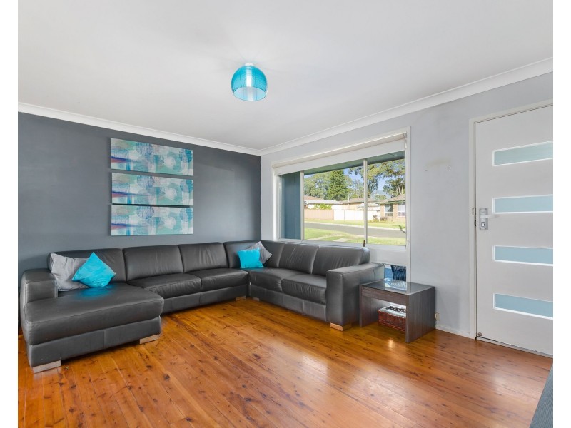 31 Polock Crescent, Albion Park NSW 2527