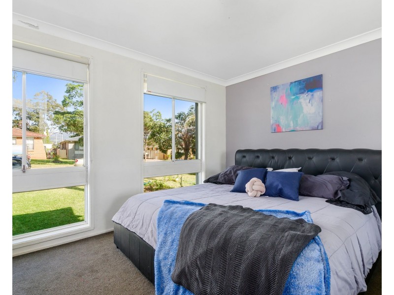 31 Polock Crescent, Albion Park NSW 2527
