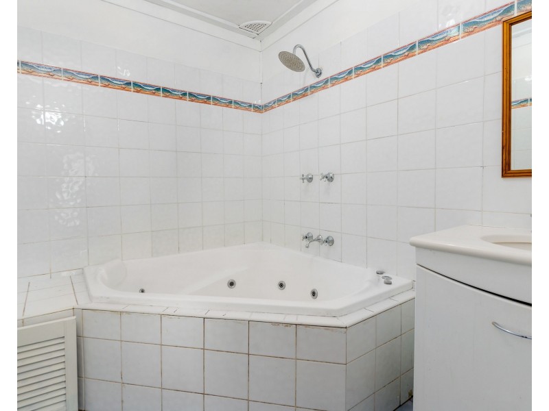 31 Polock Crescent, Albion Park NSW 2527