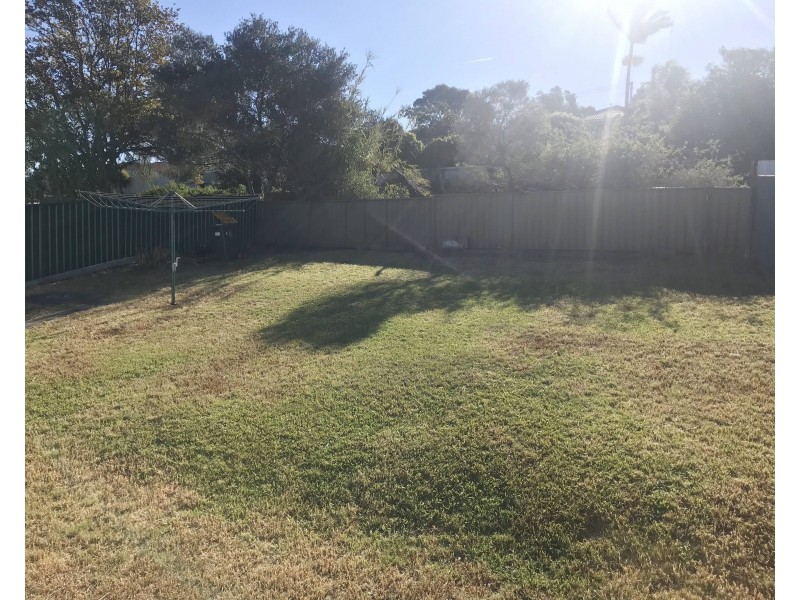 110 Edgeworth Avenue, Kanahooka NSW 2530