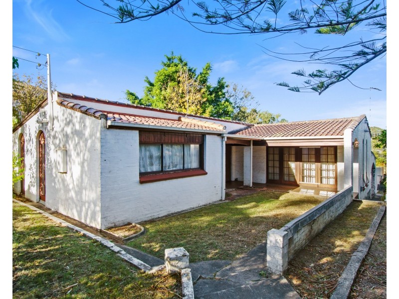 13 Belmont Road, Dapto NSW 2530