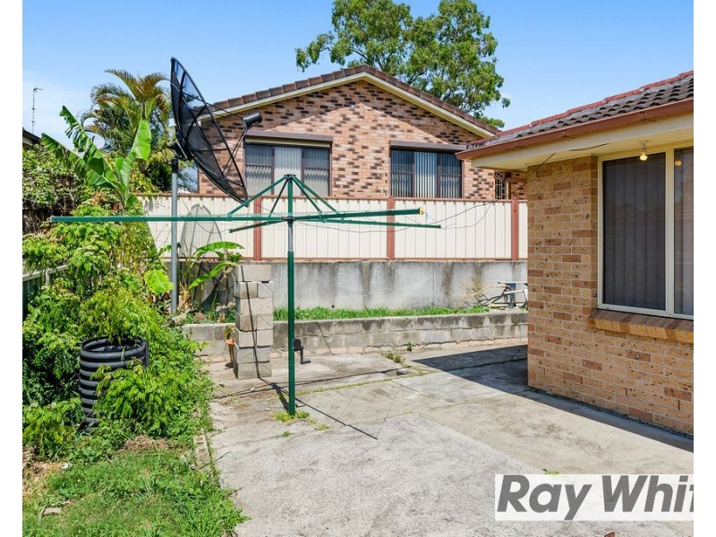 13 Julianne Street, Dapto NSW 2530