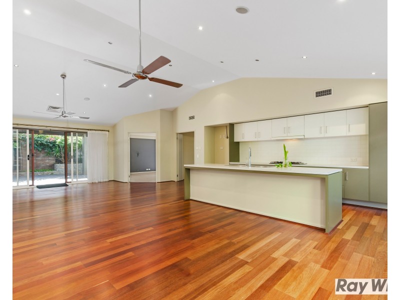 17 Haywards Bay Drive, Haywards Bay NSW 2530
