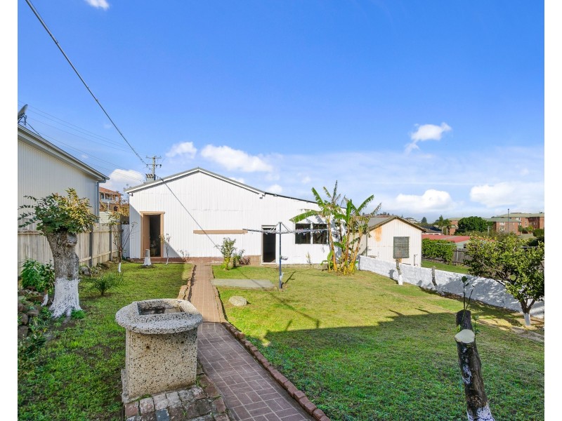 4 Second Avenue, Port Kembla NSW 2505