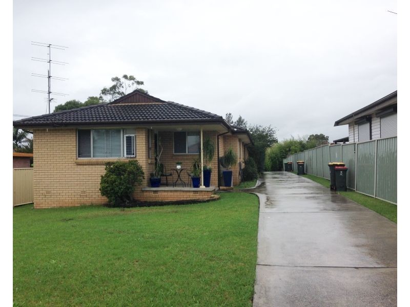 2/9 Ena Avenue, Avondale NSW 2530