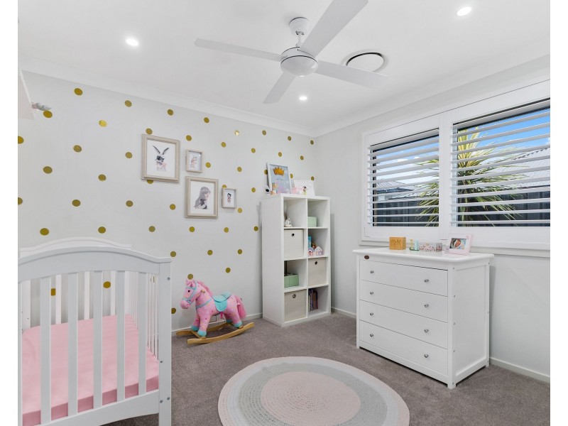 28 Flemmings Crescent, Horsley NSW 2530