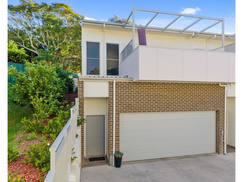 2/44 Cummins Street, Unanderra NSW 2526