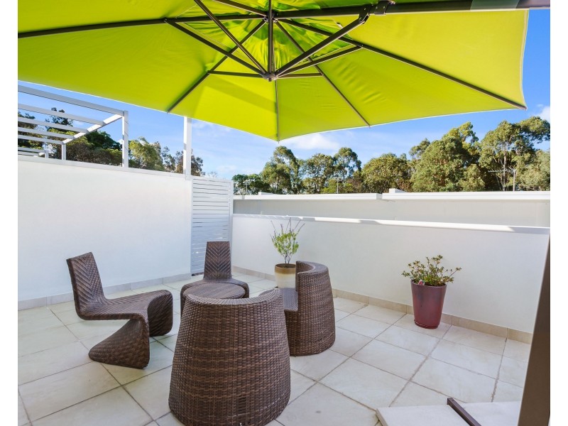 2/44 Cummins Street, Unanderra NSW 2526