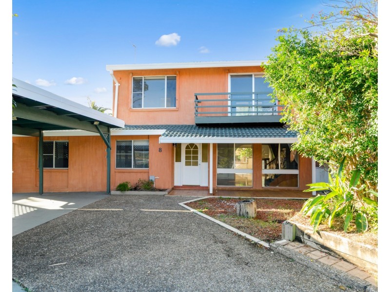 8 Cleary Avenue, Kanahooka NSW 2530