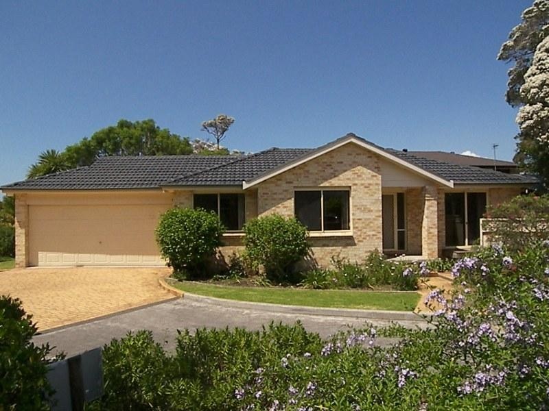 1/12 Marie Place, Horsley NSW 2530