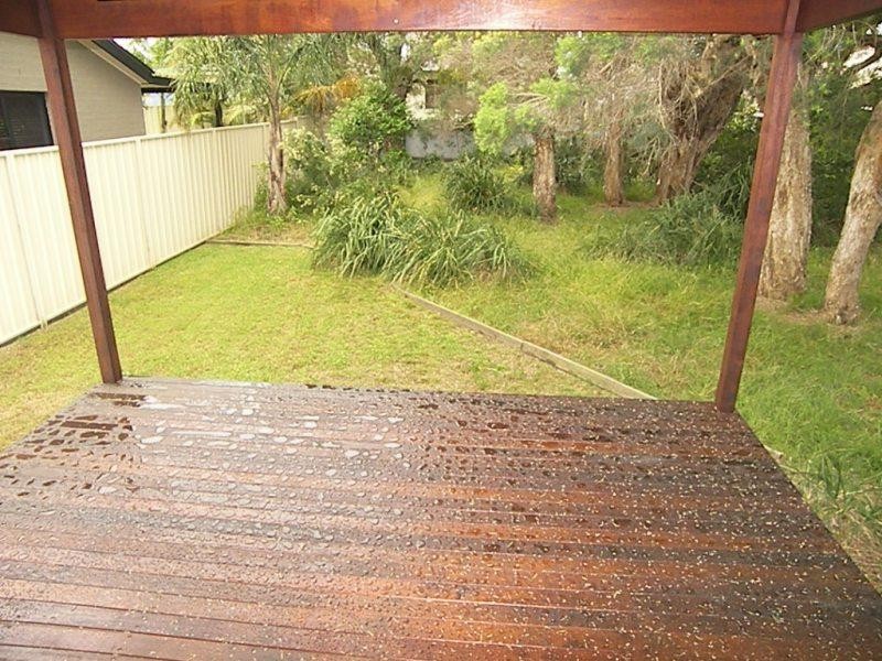 1/12 Marie Place, Horsley NSW 2530