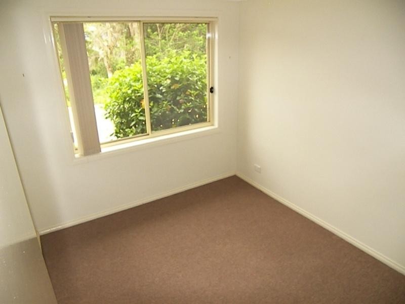 1/12 Marie Place, Horsley NSW 2530