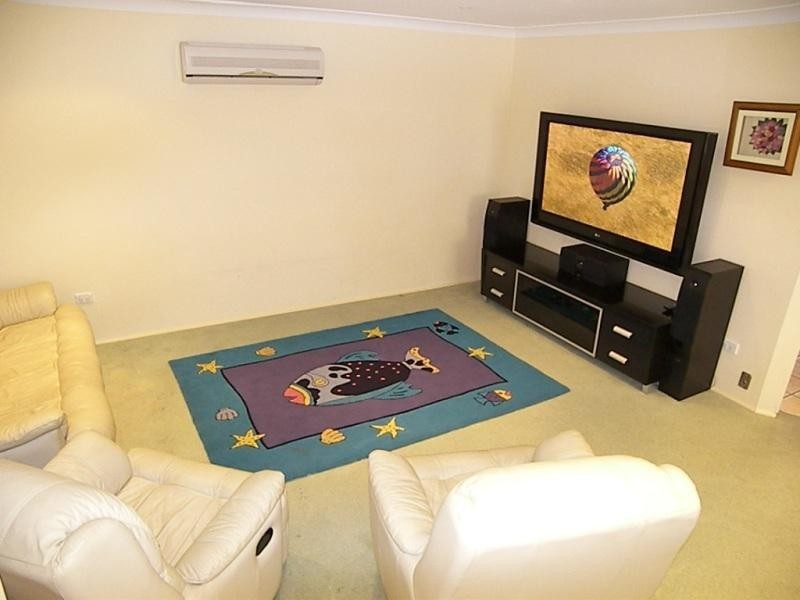 13 Cachia Blvde, Horsley NSW 2530