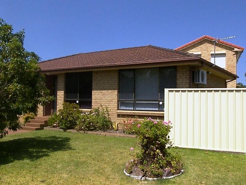 25 Ritchie Crescent, Horsley NSW 2530