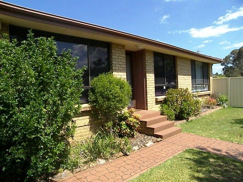 25 Ritchie Crescent, Horsley NSW 2530