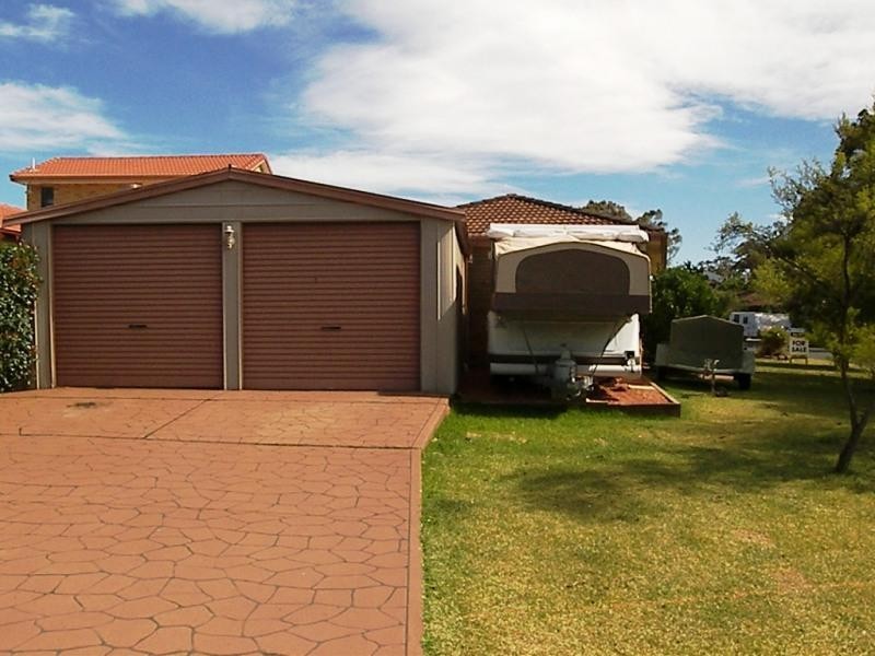 25 Ritchie Crescent, Horsley NSW 2530