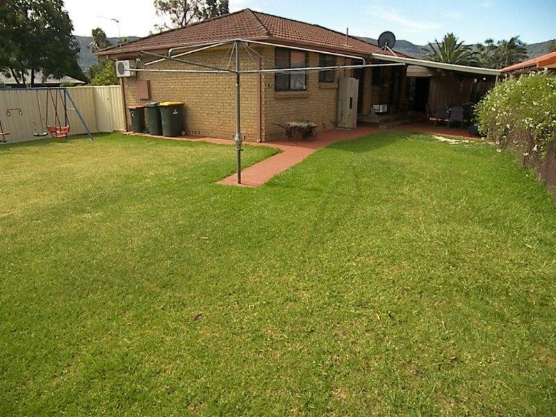 25 Ritchie Crescent, Horsley NSW 2530