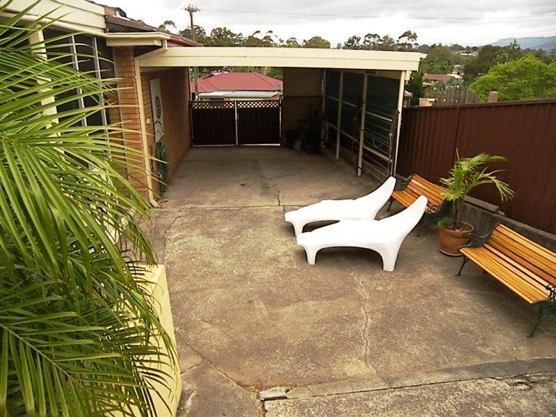 7 Glenview Street, Dapto NSW 2530