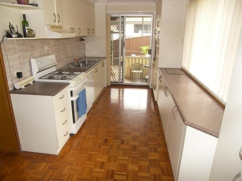 7 Glenview Street, Dapto NSW 2530