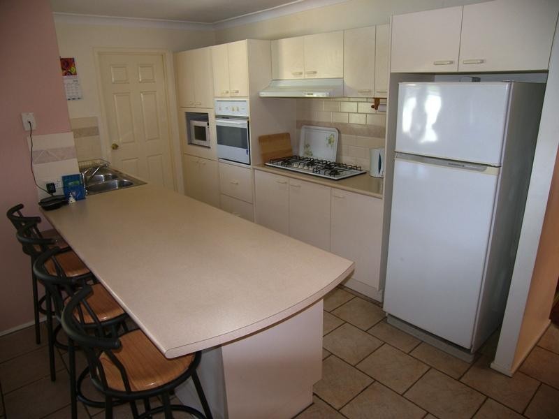 3 Sugarwood Place, Farmborough Heights NSW 2526