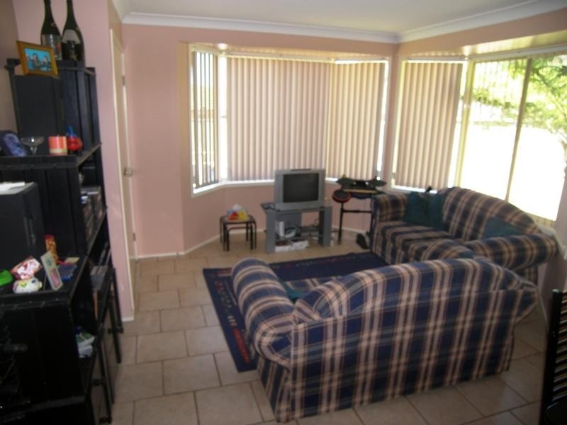 3 Sugarwood Place, Farmborough Heights NSW 2526