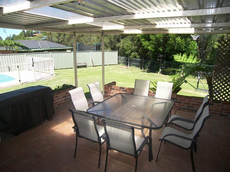 3 Sugarwood Place, Farmborough Heights NSW 2526