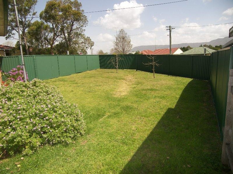 3 Kent Road, Dapto NSW 2530